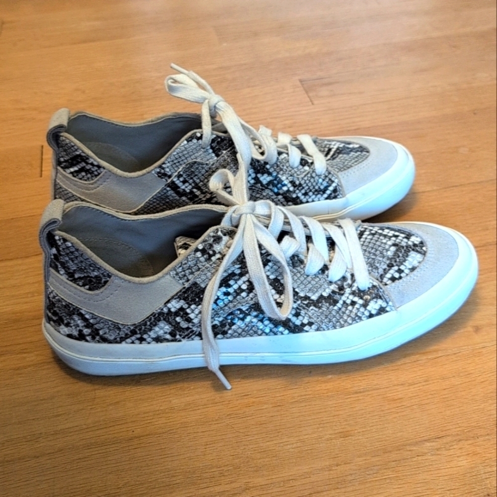 Zara Sneakers Womens 6.5 Snakeskin Print Faux Leather + Suede Casual Sneakers